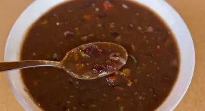 Receita de Sopa de Feijão com Macarrão